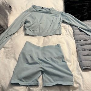 Alphalete Arctic Blue Workout Set